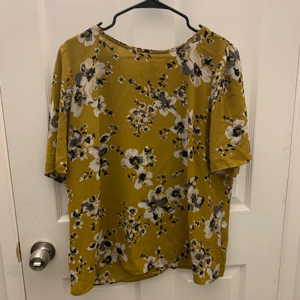 ANN TAYLOR FACTORY size XL open-back blouse